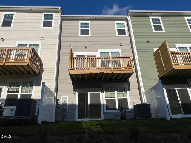 $450,000 | 2805 Carbondale Court, Unit 638, Apex, NC 27502