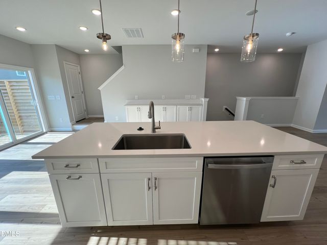 $450,000 | 2805 Carbondale Court, Unit 638, Apex, NC 27502