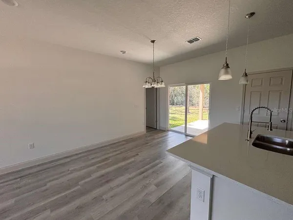 $1,850 | 7908 North Galena Avenue, Dunnellon, FL 34434