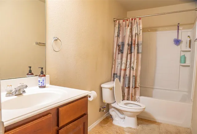 $360,000 | 1721 Grassy View Drive, Fort Worth, TX 76177