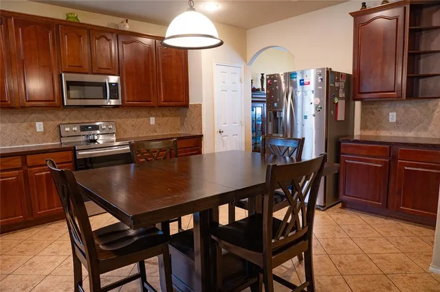 $360,000 | 1721 Grassy View Drive, Fort Worth, TX 76177