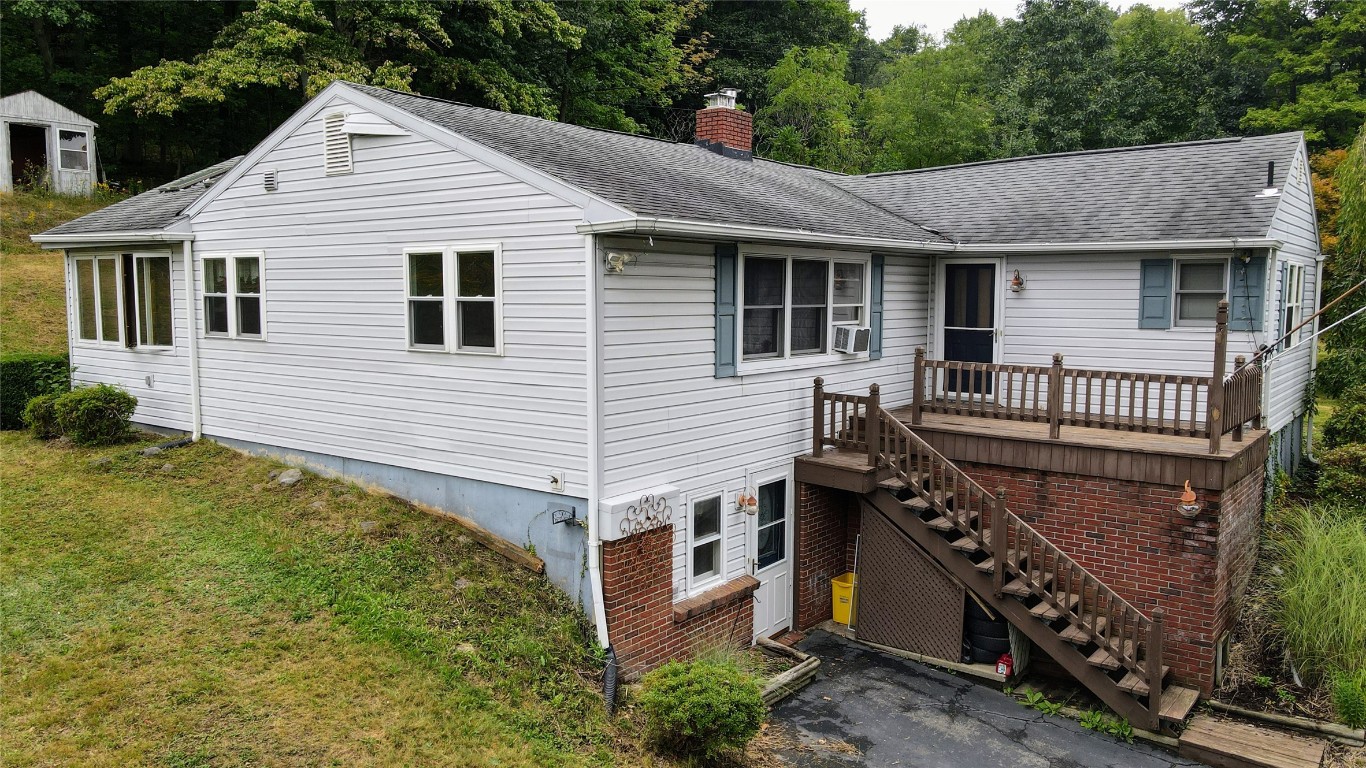 79 Savitch Road Binghamton, NY 13901 - Photo 3 of 44 Gallery Image 3