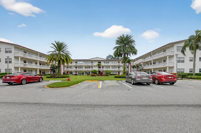 $159,900 | 351 Fanshaw I, Boca Raton, FL 33434