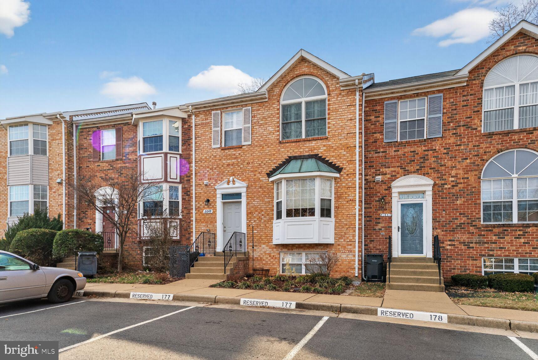 21049 Semblance Drive Sterling, VA 20164 - Photo 2 of 28