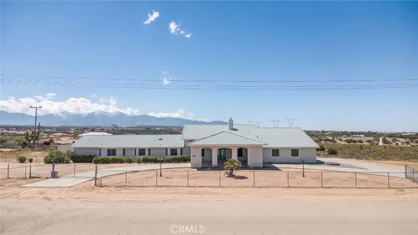 $999,999 | 6748 Coriander Drive, Oak Hills, CA 92344