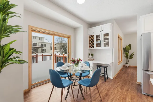 $699,900 | 4151 Red Oak Lane, Excelsior, MN 55331