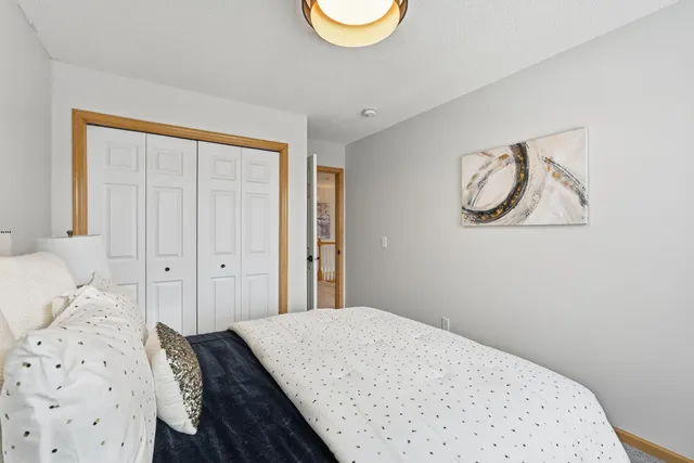 $699,900 | 4151 Red Oak Lane, Excelsior, MN 55331