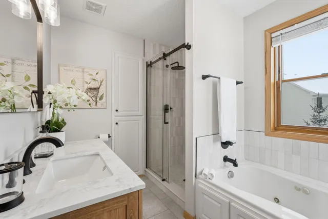 $699,900 | 4151 Red Oak Lane, Excelsior, MN 55331