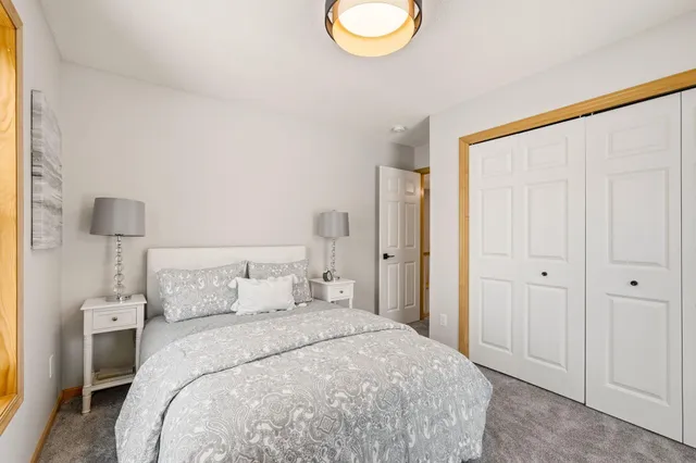 $699,900 | 4151 Red Oak Lane, Excelsior, MN 55331