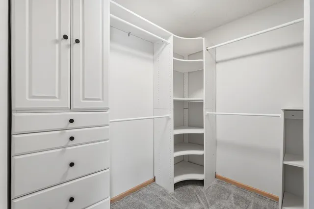 $699,900 | 4151 Red Oak Lane, Excelsior, MN 55331