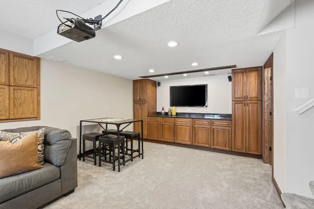 $699,900 | 4151 Red Oak Lane, Excelsior, MN 55331