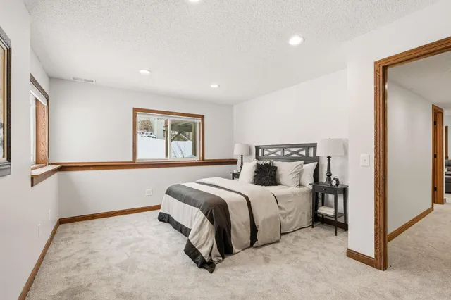 $699,900 | 4151 Red Oak Lane, Excelsior, MN 55331