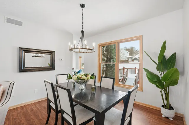 $699,900 | 4151 Red Oak Lane, Excelsior, MN 55331