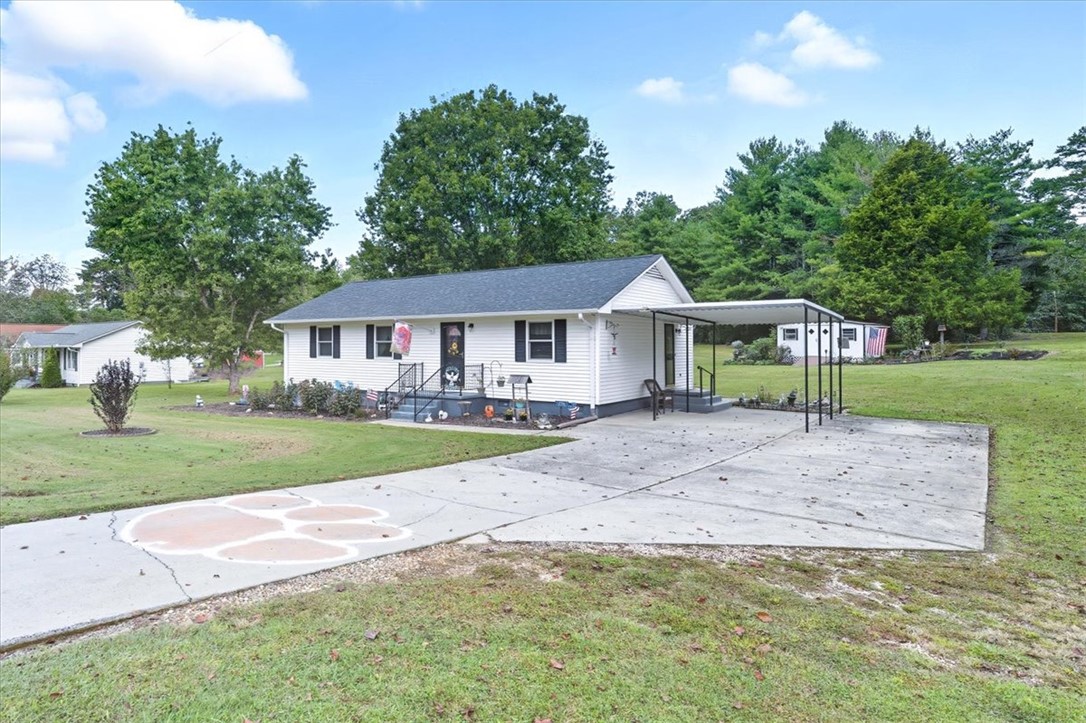 1050 Highlands Highway Walhalla, SC 29691 - Photo 2 of 37