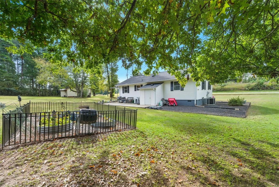 1050 Highlands Highway Walhalla, SC 29691 - Photo 30 of 37