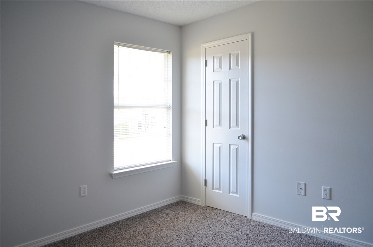 529 Hamilton Boulevard Foley, AL 36535 - Photo 16 of 24