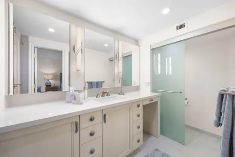 $1,450,000 | 3010 Northeast 49th Street, Unit 7, Fort Lauderdale, FL 33308