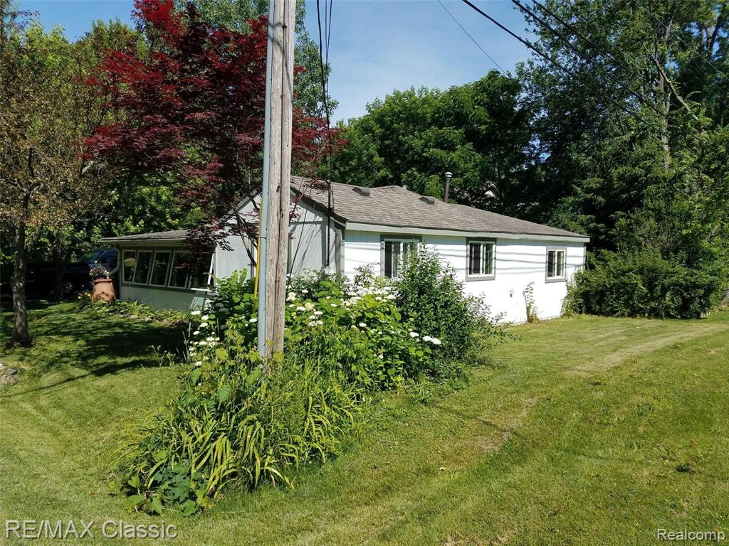3587 Alida Avenue Rochester Hills, MI 48309 - Photo 2 of 21