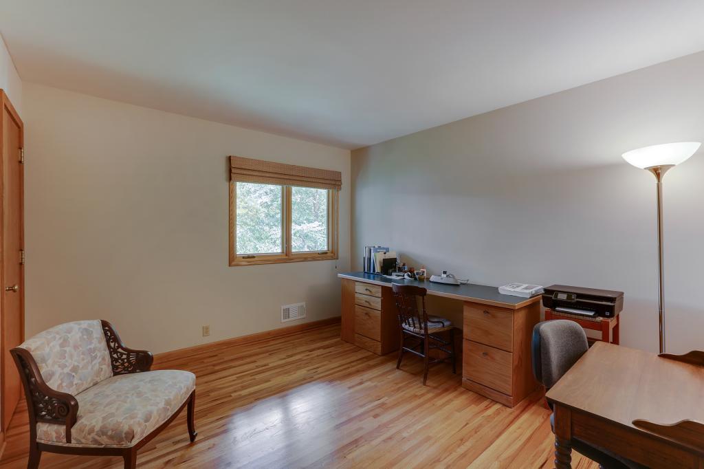 5755 Westbrook Road Golden Valley, MN 55422 - Photo 15 of 26