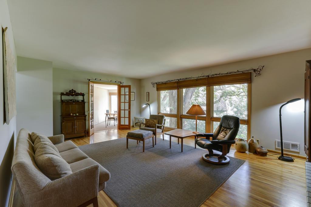 5755 Westbrook Road Golden Valley, MN 55422 - Photo 5 of 26