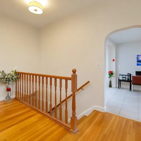 a view of livingroom with furniture