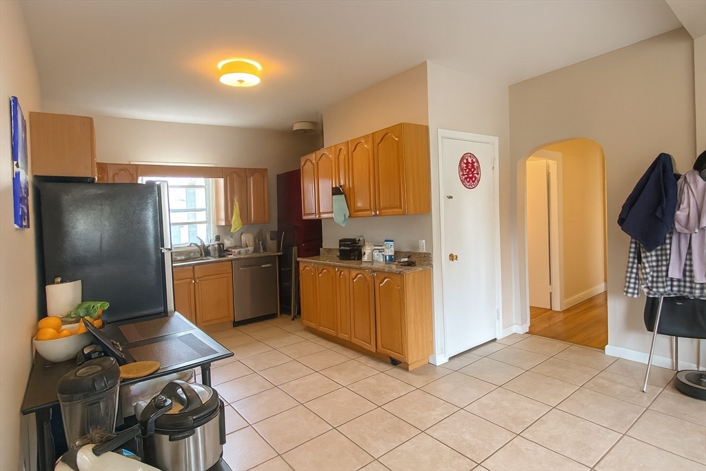 101 Prospect Street, Unit U2 Somerville, MA 02143 - Photo 4 of 21