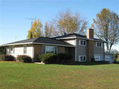 10475 Ditch Road Chesaning, MI 48616 - Photo 1 of 11 20215387.JPG