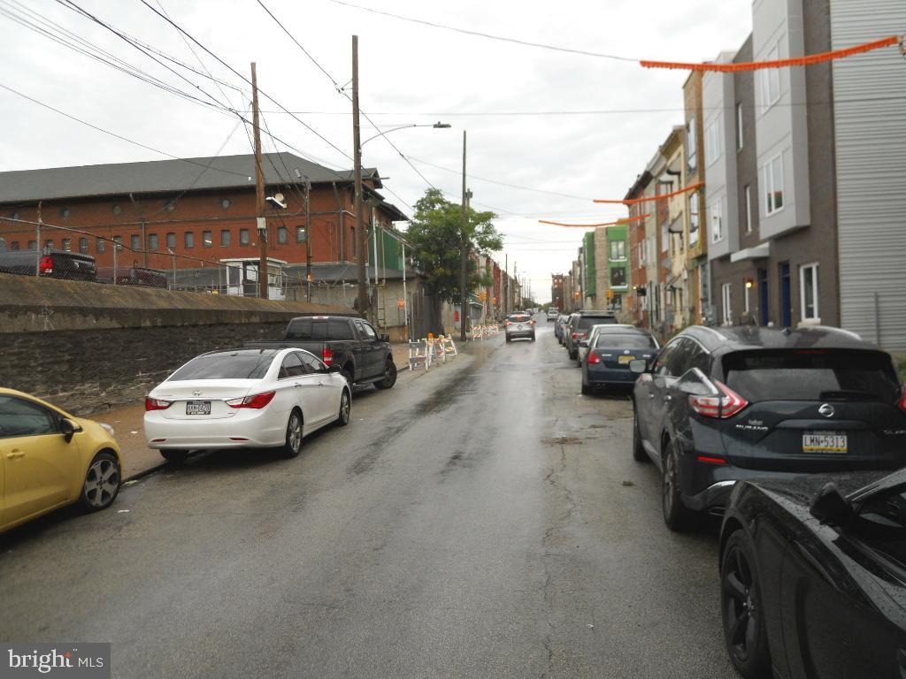 2033 North 9th Street Philadelphia, PA 19122 - Photo 4 of 14