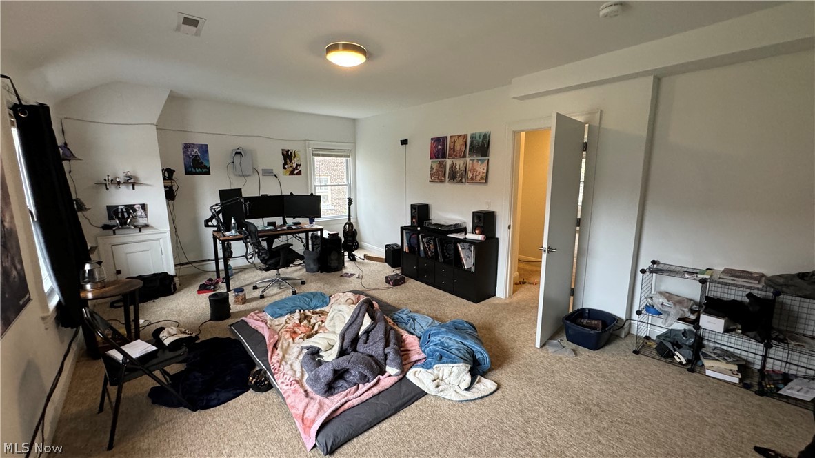 2434 Overlook Road Cleveland, OH 44106 - Photo 8 of 49