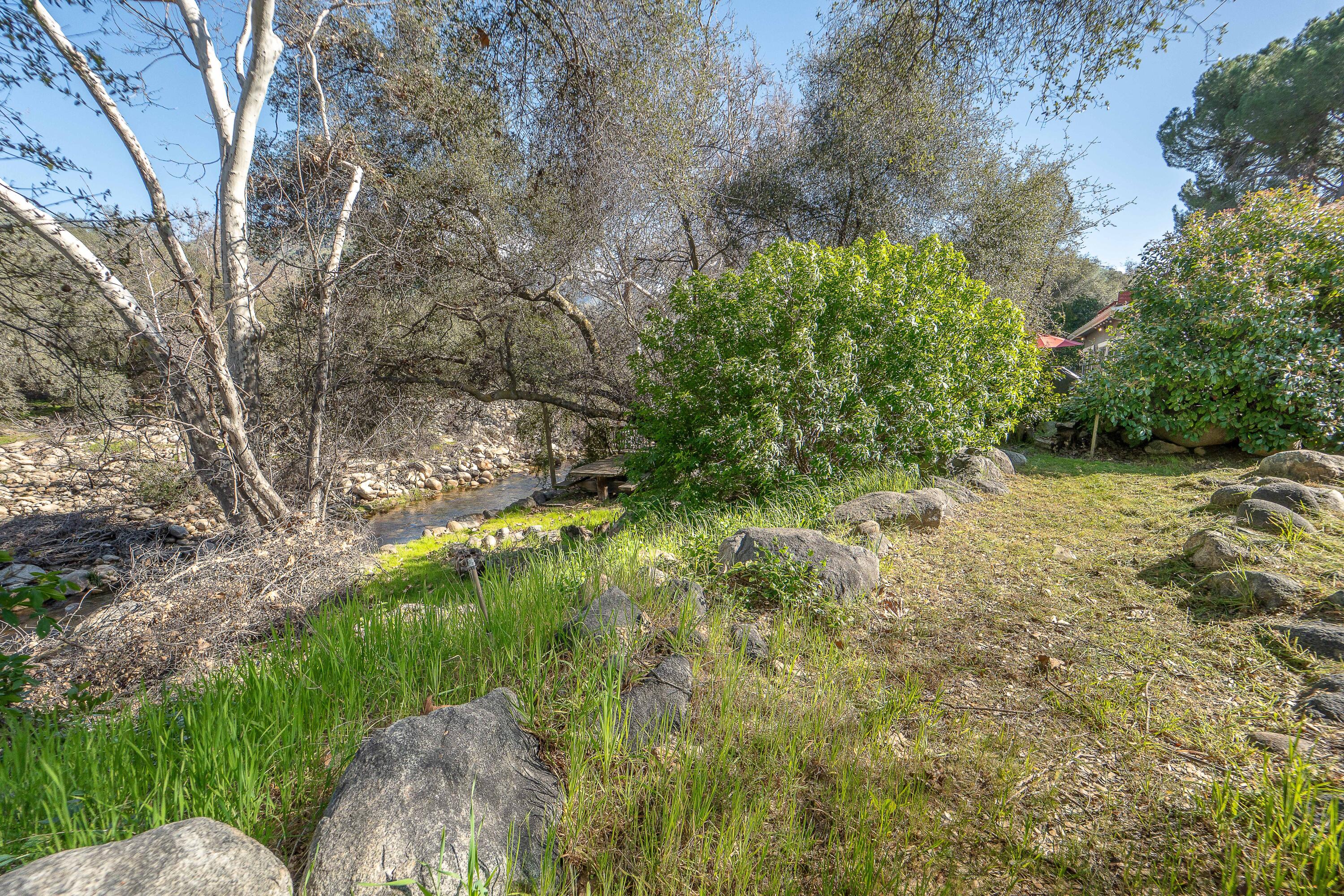 40518 Cherokee Oaks Drive Three Rivers, CA 93271 - Photo 22 of 33 -