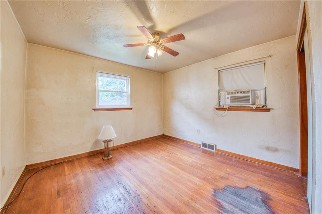 793 Becks Run Road Pittsburgh, PA 15210 - Photo 11 of 33