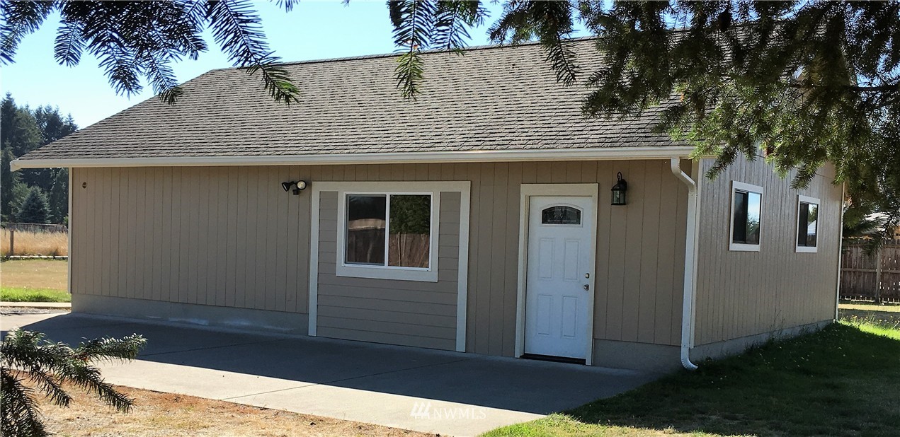 8309 180th Way Southwest Rochester, WA 98579 - Photo 6 of 8