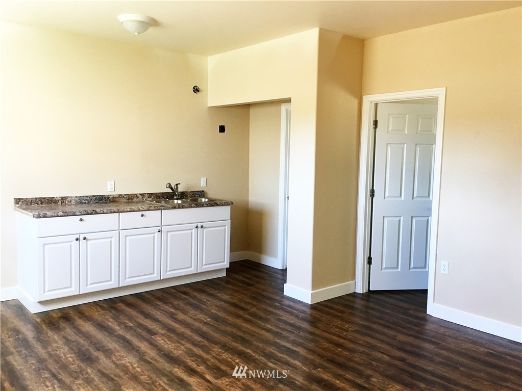 8309 180th Way Southwest Rochester, WA 98579 - Photo 7 of 8