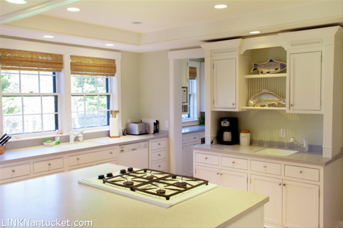 2 Wannacomet Road Nantucket, MA 02554 - Photo 26 of 37 Gallery Image 26