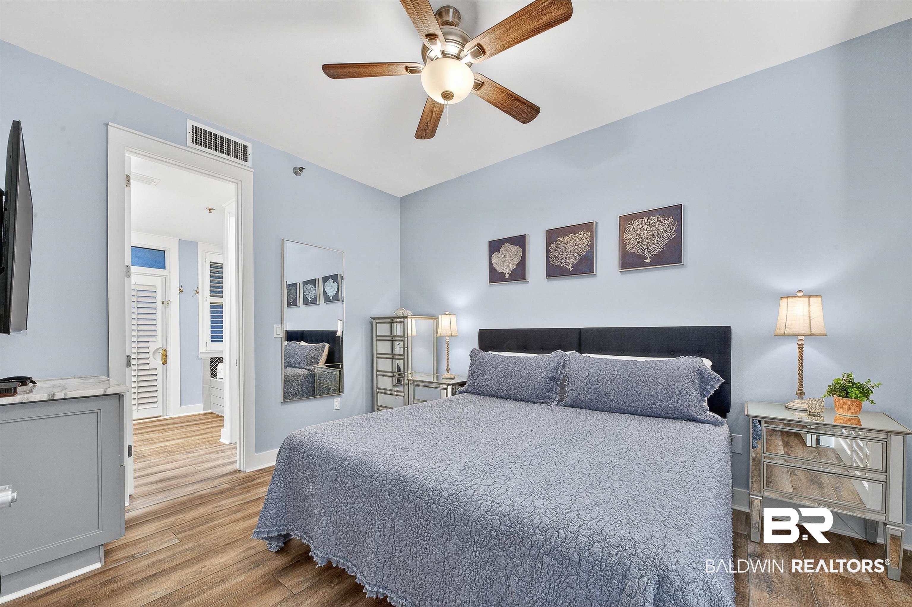 815 Plantation Road, Unit 604 Gulf Shores, AL 36542 - Photo 54 of 86 King Bedroom 2
