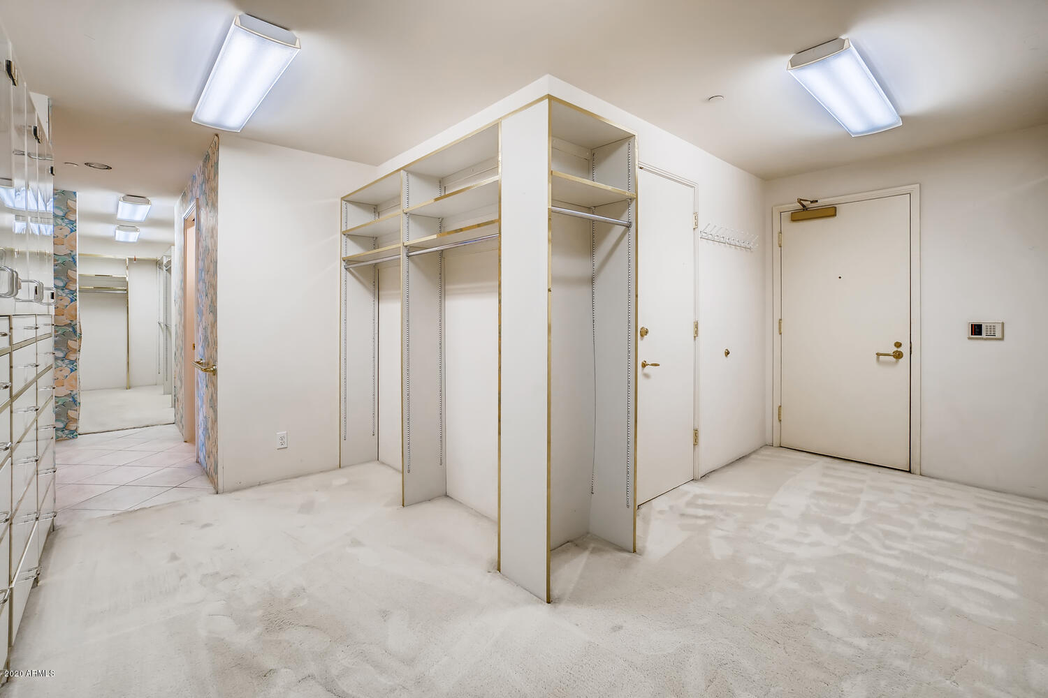 1040 East Osborn Road, Unit 1702 Phoenix, AZ 85014 - Photo 20 of 28 1040 E Osborn 1702