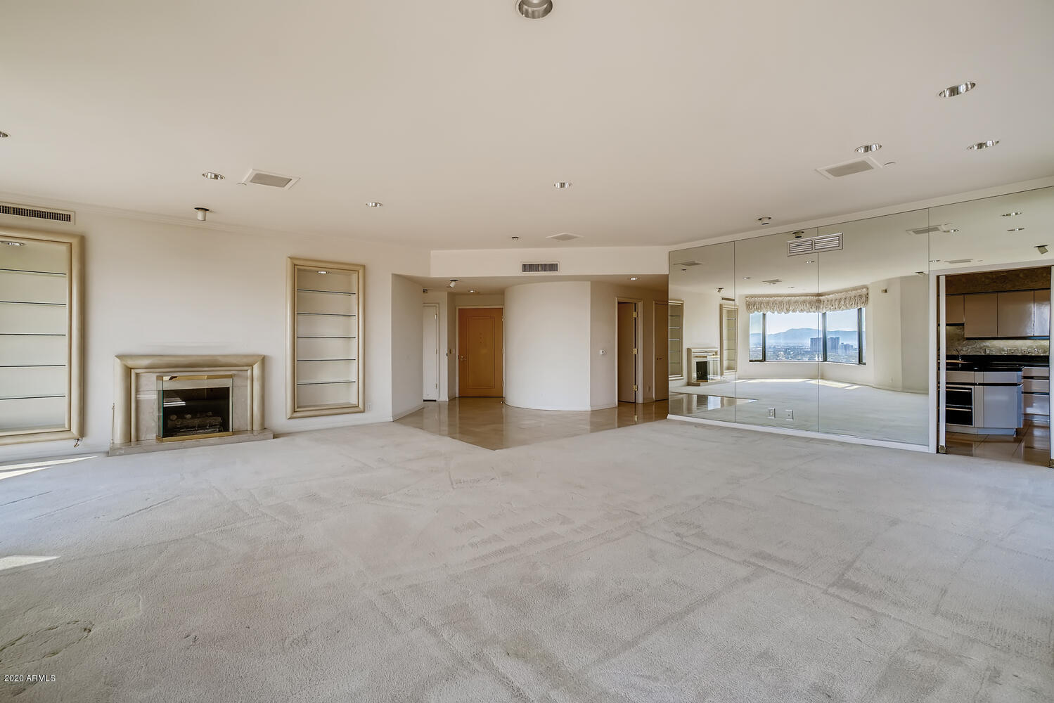 1040 East Osborn Road, Unit 1702 Phoenix, AZ 85014 - Photo 8 of 28 1040 E Osborn 1702
