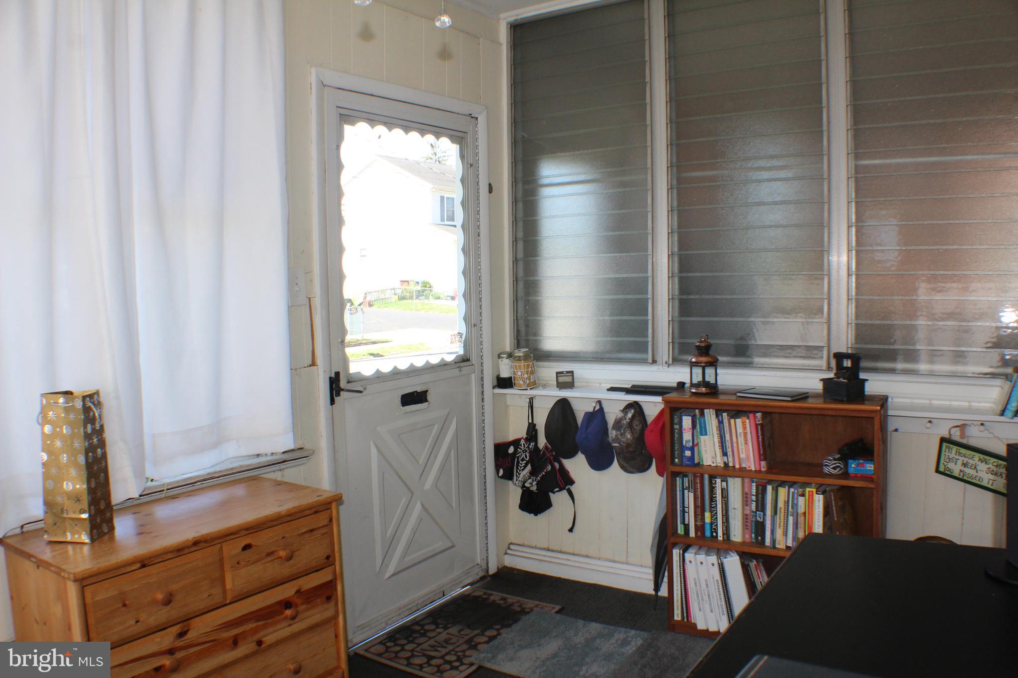 543 Kossuth Street Riverside, NJ 08075 - Photo 3 of 65