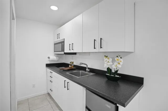 $1,500 | 1416 Southwest 27th Street, Unit B, Fort Lauderdale, FL 33315