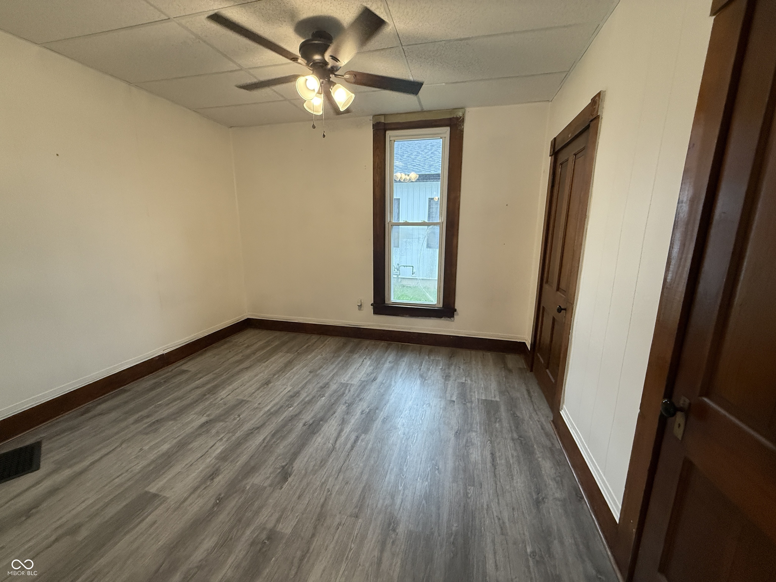 52 North Hinman Street Columbus, IN 47201 - Photo 15 of 22