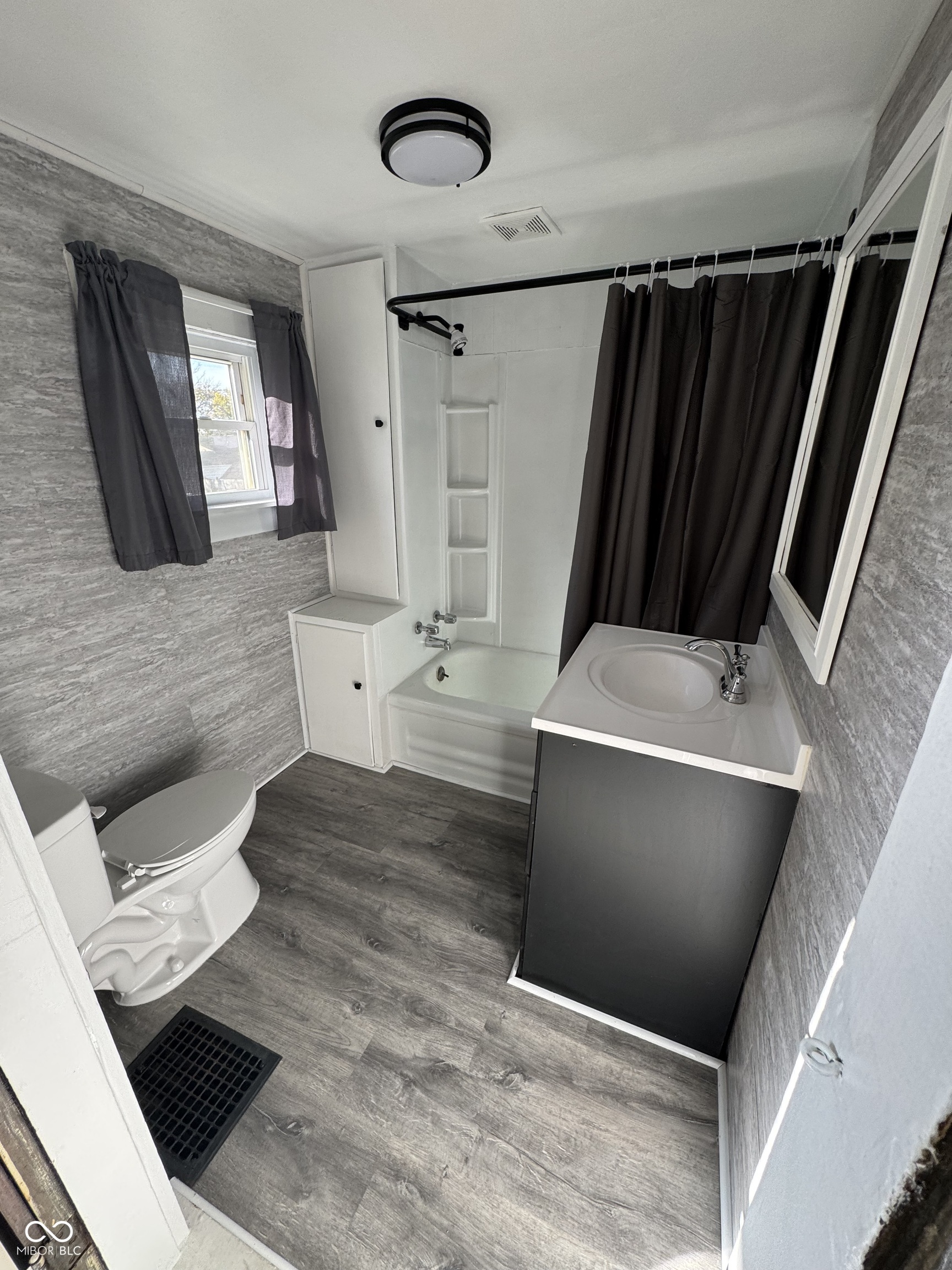 52 North Hinman Street Columbus, IN 47201 - Photo 19 of 22