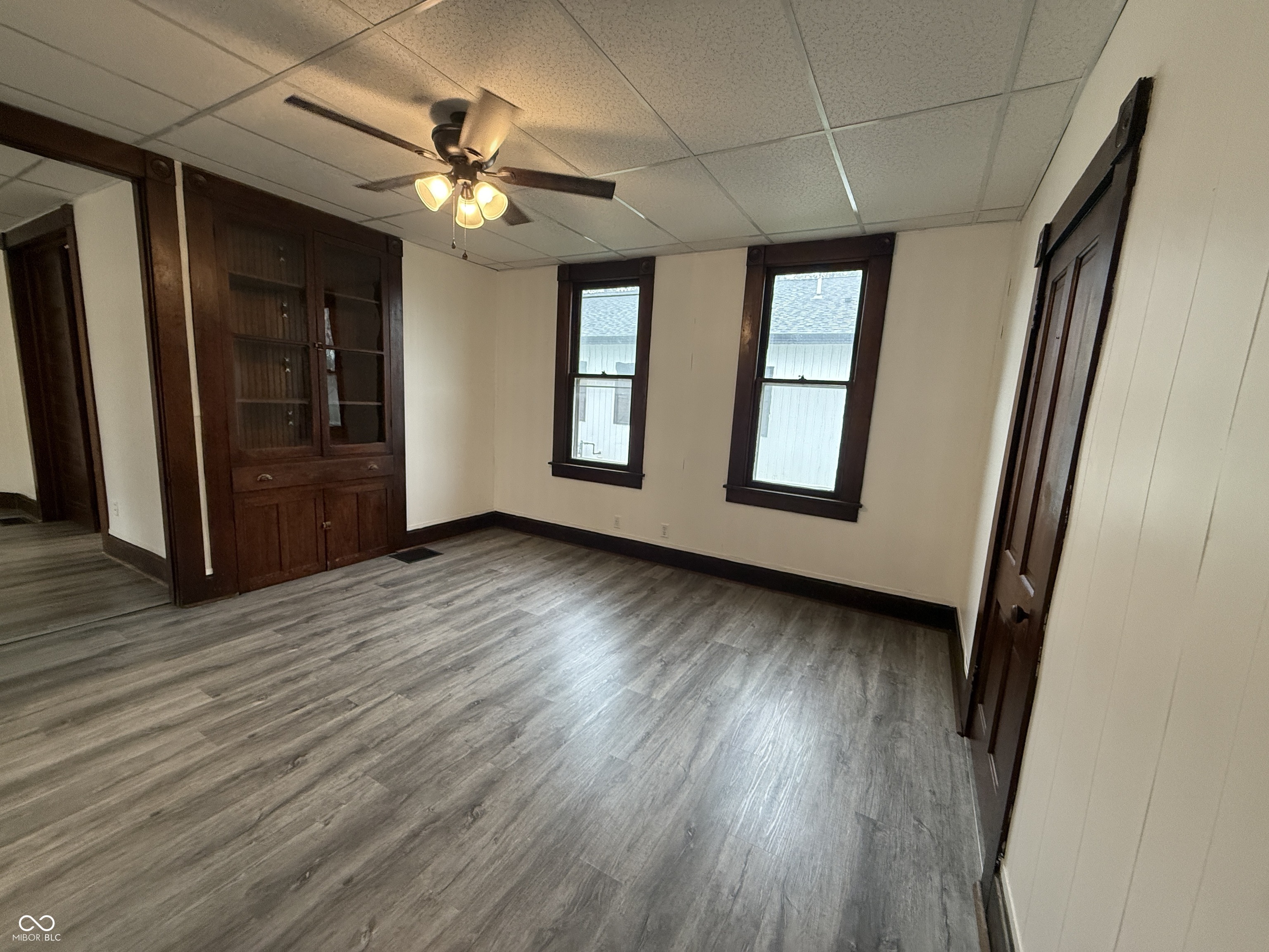 52 North Hinman Street Columbus, IN 47201 - Photo 9 of 22