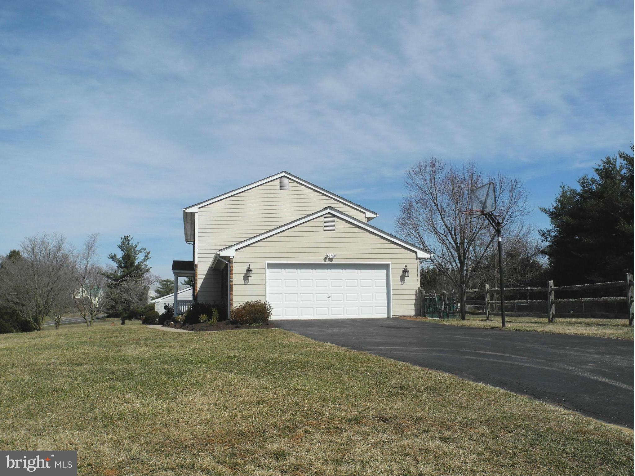 3223 Roderick Road Frederick, MD 21704 - Photo 25 of 30 Garage and driveway