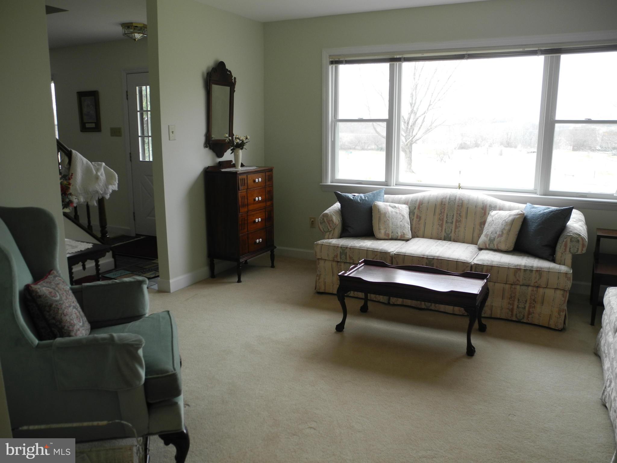 3223 Roderick Road Frederick, MD 21704 - Photo 5 of 30 Living Room