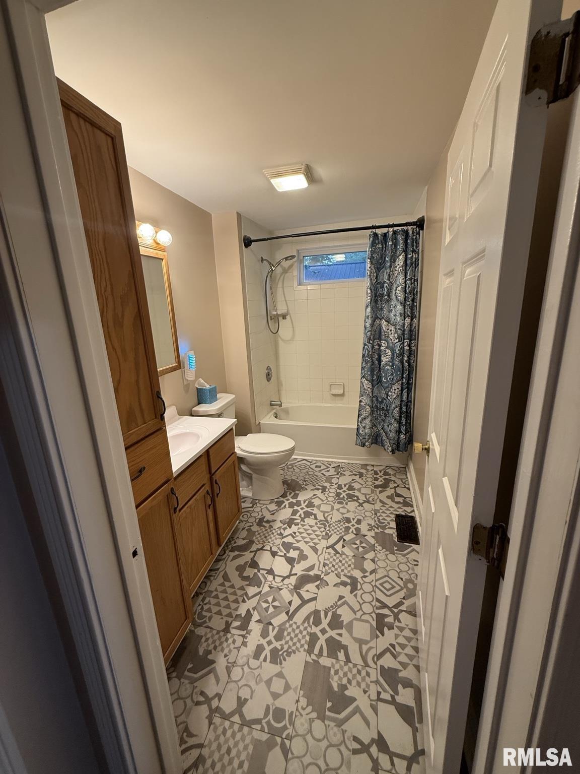 1145 North 5th Street Springfield, IL 62702 - Photo 8 of 16 Gallery Image 8