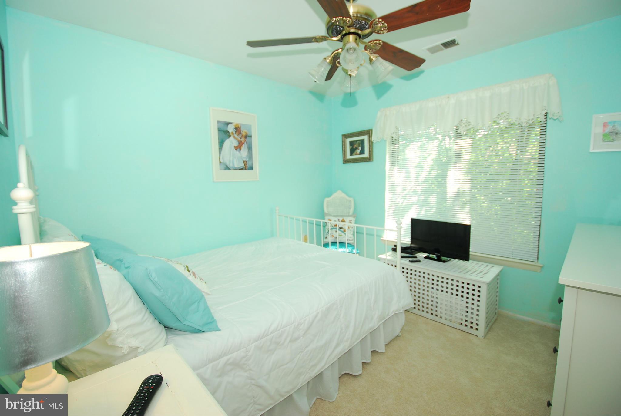 9205 Tulip Grove Road Gaithersburg, MD 20879 - Photo 14 of 24 Bedroom