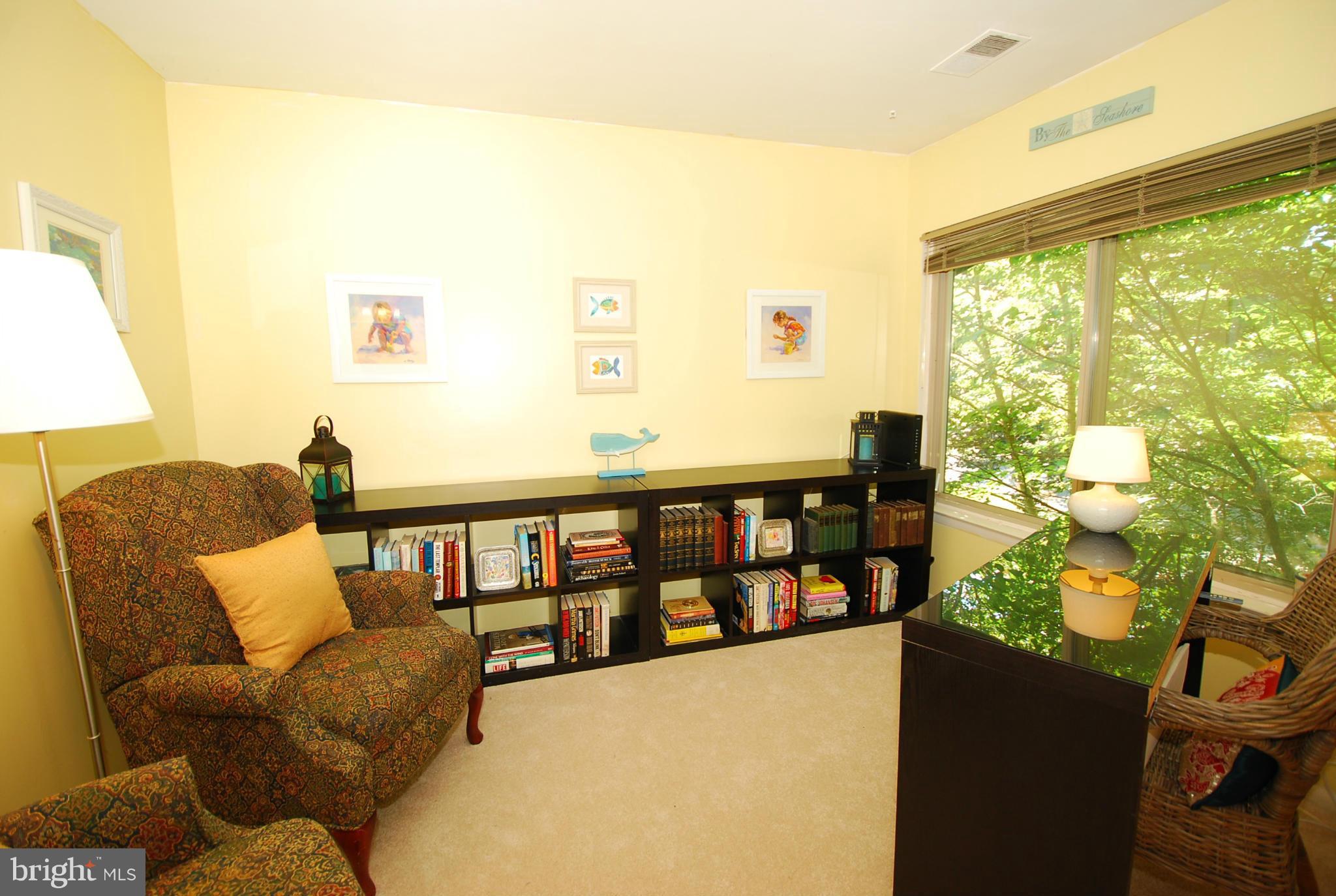 9205 Tulip Grove Road Gaithersburg, MD 20879 - Photo 17 of 24 Bedroom