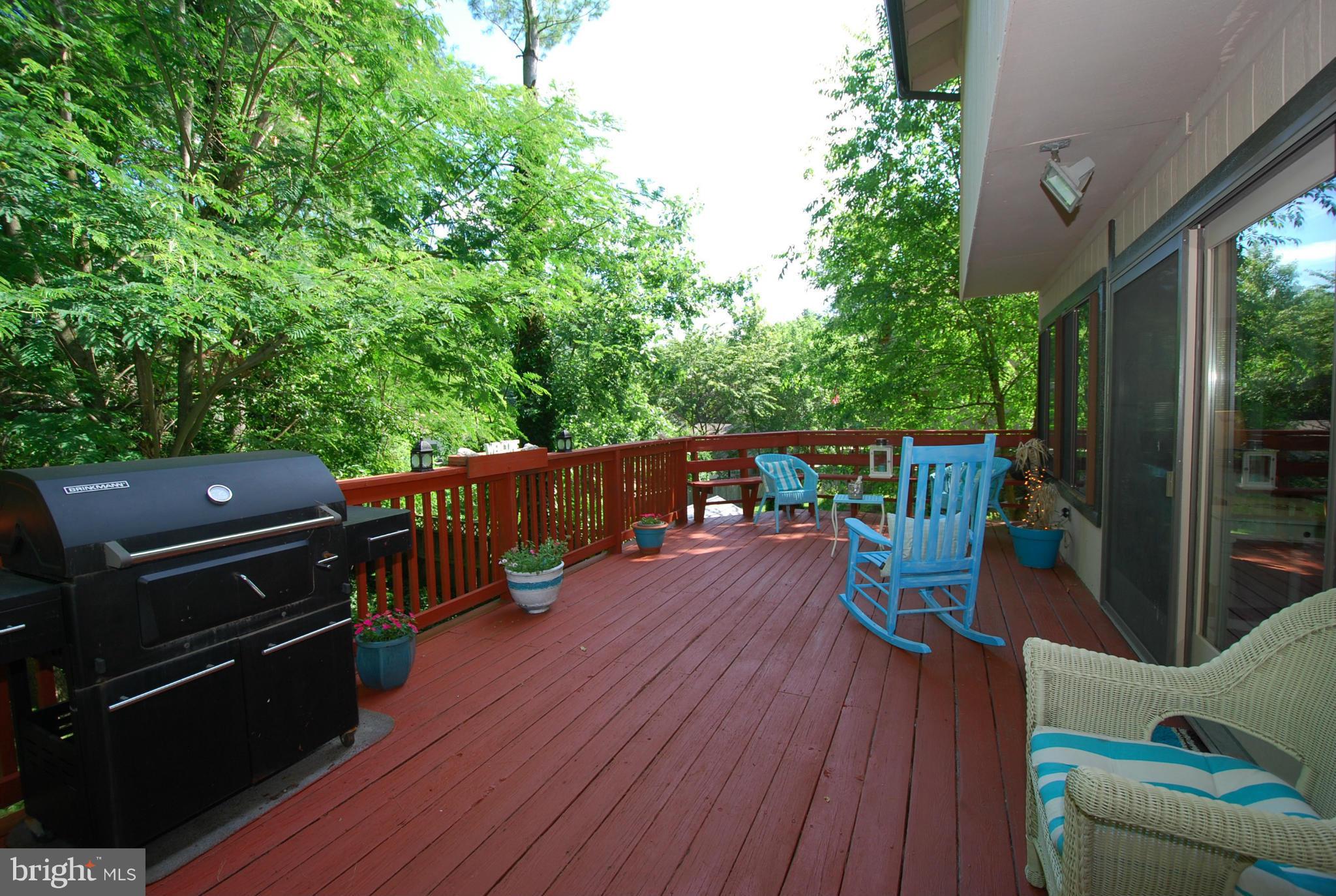 9205 Tulip Grove Road Gaithersburg, MD 20879 - Photo 20 of 24 Exterior (General)