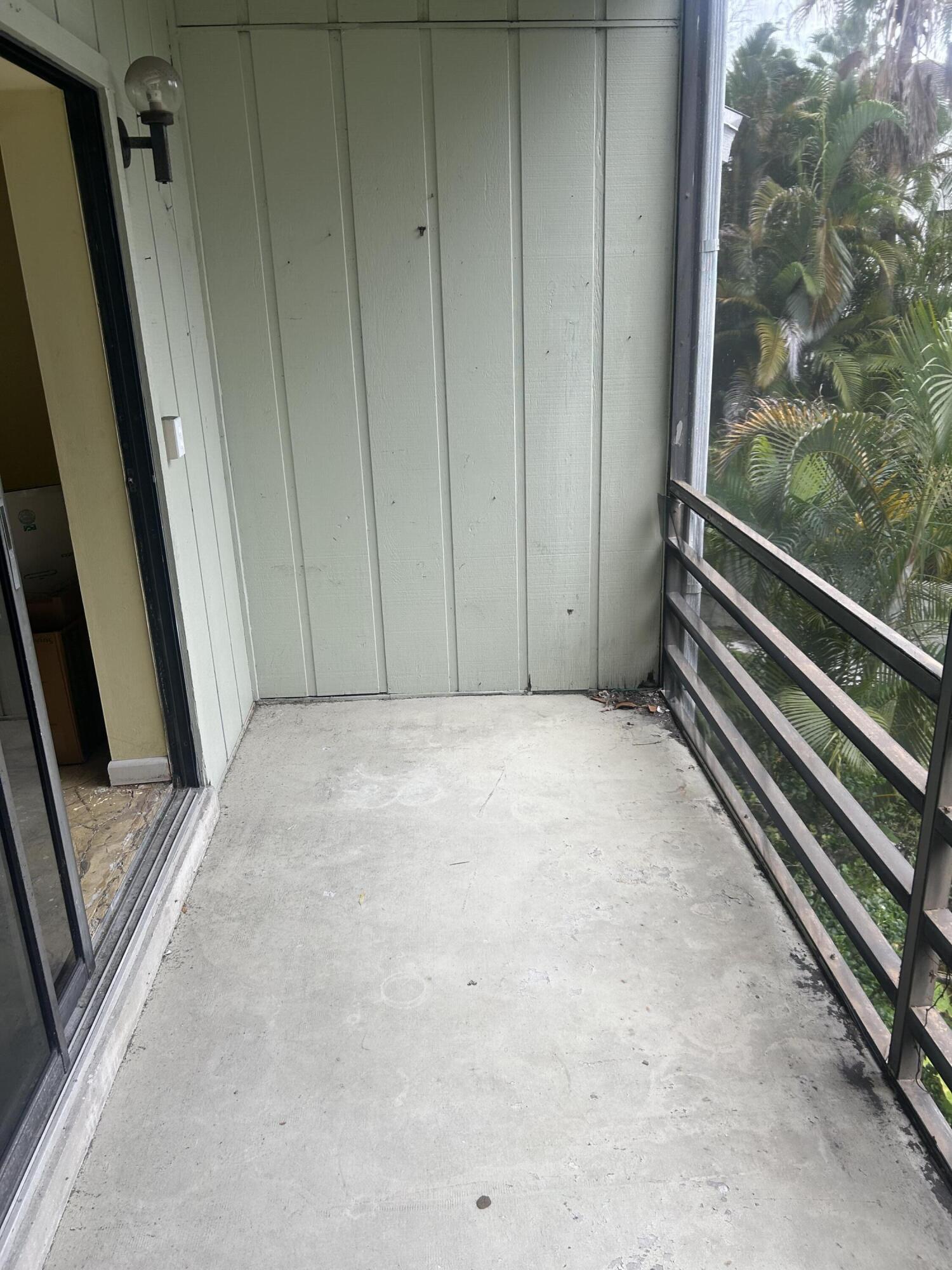 800 Northwest Fork Road, Unit 37 Stuart, FL 34994 - Photo 6 of 9 IMG_3365