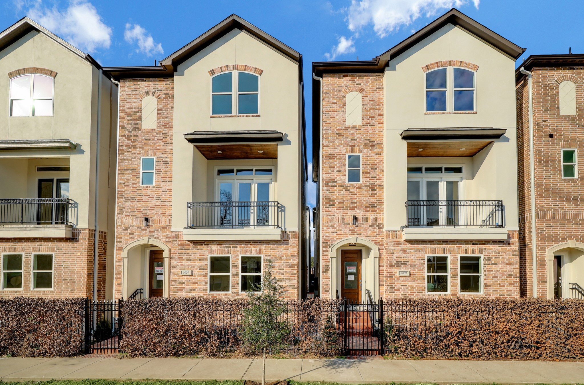 1007 East 28th Street Houston, TX 77009 - Photo 1 of 24